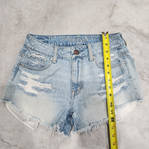 American Eagle Shorts Womens Distressed Cutoff Jeans Light 2 - Picture 2 of 5